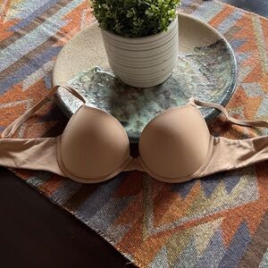 SKIMS Tan Smooth Bra